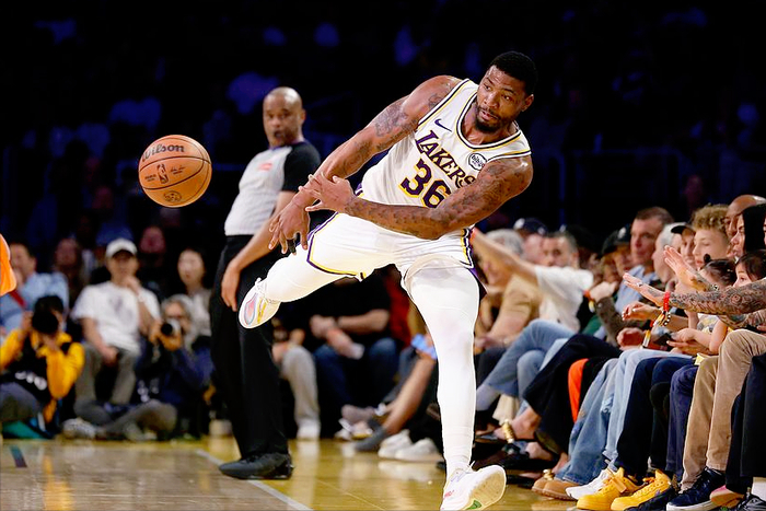 斯马特缺阵暴露湖人防守短板 活塞终结九连胜