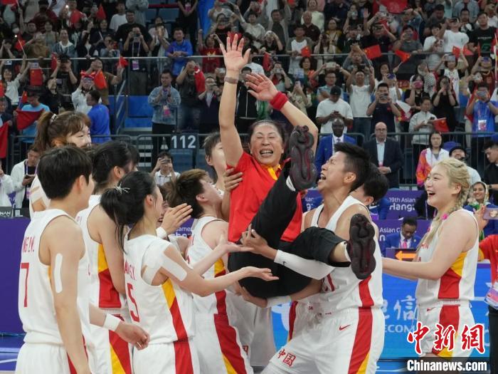 杭州亚运首金诞生中国田径四金收官张雨霏池江