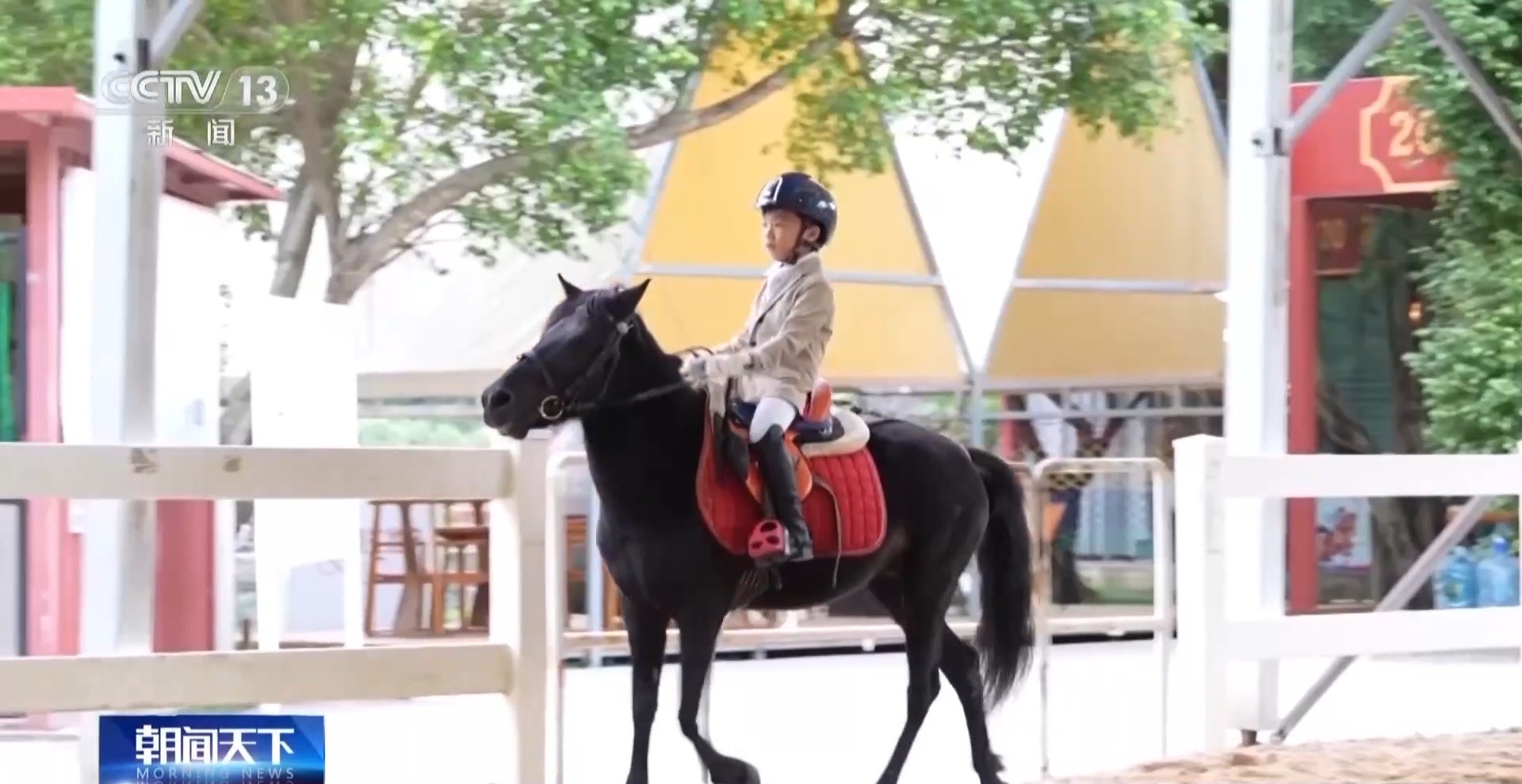 珠海全运会网球赛引热潮 粤港澳骑行赛事促融合