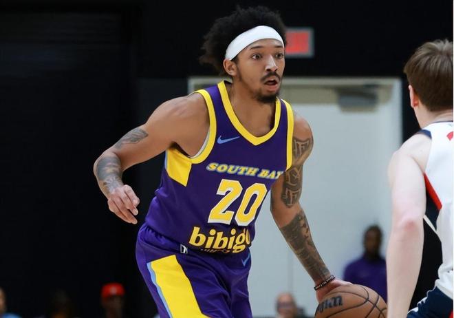 南湾湖人险胜圣迭戈快船晋级季后赛第二轮 尼克