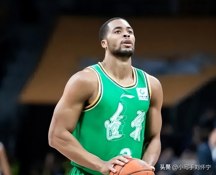 赵继伟重伤坚持助辽宁撑过重建期