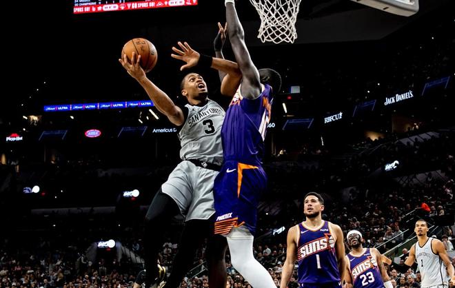 马刺20胜2负锁定季后赛席位成最有冠军相球队